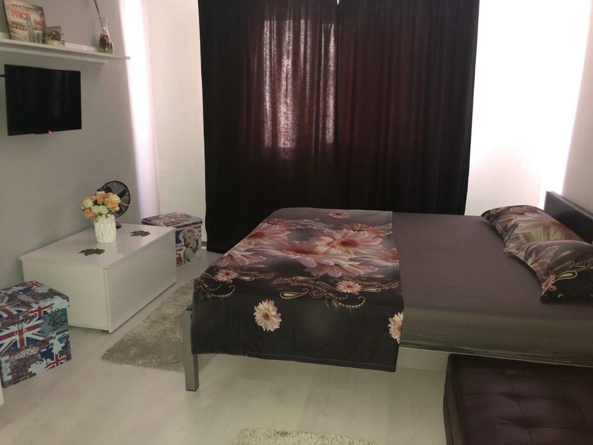 Apartamento Garsoniera Aleea Trandafirilor Băile Herculane Exterior foto